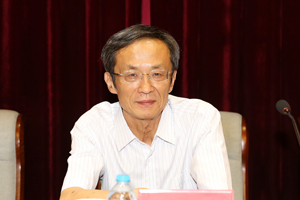 南开大学校长助理、泰达学院院长、南开大学跨国公司研究中心主任、中国世界经济学会副会长冼国明教授